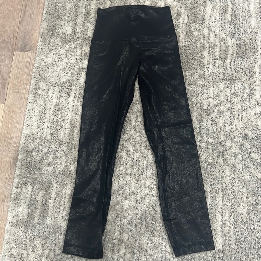 LULULEMON shiny black shimmer leggings size 2